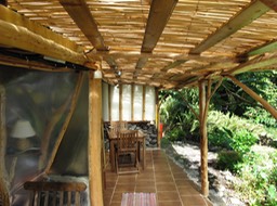 Notre Faré, Vanira Lodge